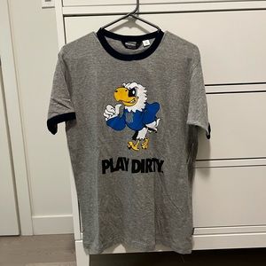 Undefeated men’s Mascot Ringer T-shirt size Small